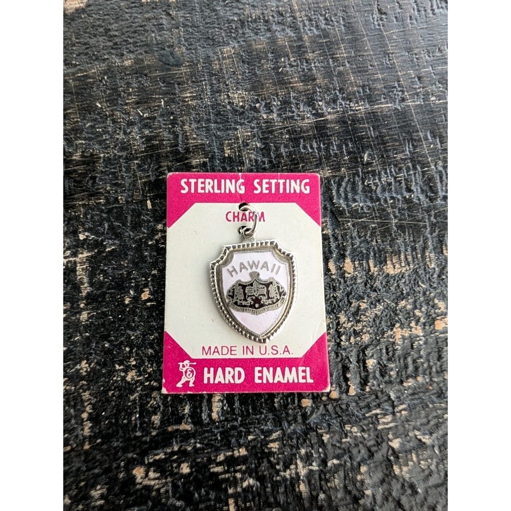 Vintage NOS G Sterling Hawaii Enameled Shield Travel Bracelet Charm